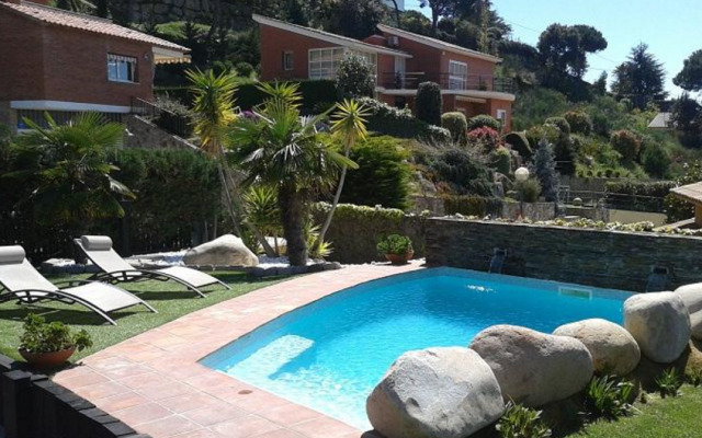 Caldes d'Estrach - 3 BR Villa - CCS 9405