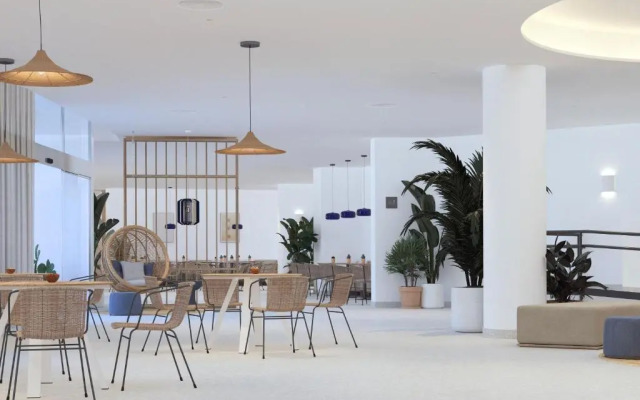 Отель HSM Atlantic Park Hotel