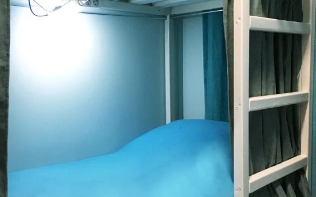 Manul Hostel