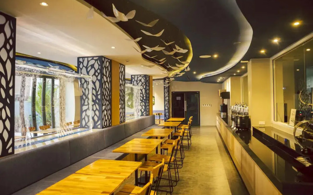 Kana Triple L Hotel