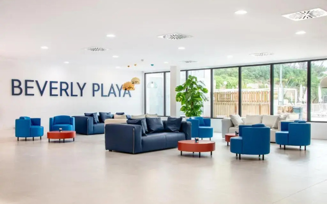 Отель Vibra Beverly Playa