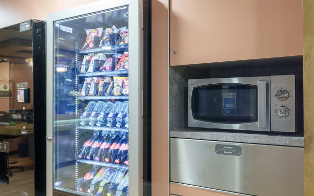 B&B HOTEL Troyes Centre