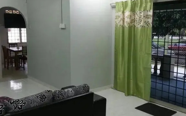 Bukit Sekilau Muslim Homestay
