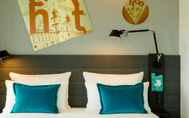 Motel One Warsaw	