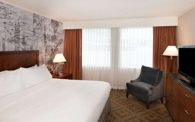 DoubleTree Suites by Hilton Hotel Philadelphia West