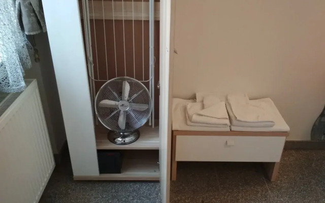 Happy Holiday Lux Apartments