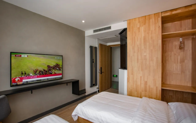 Fresh hotel Beijing station store