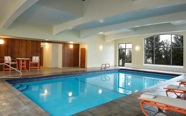 Holiday Inn Boston - Dedham Hotel & Conference Center by IHG