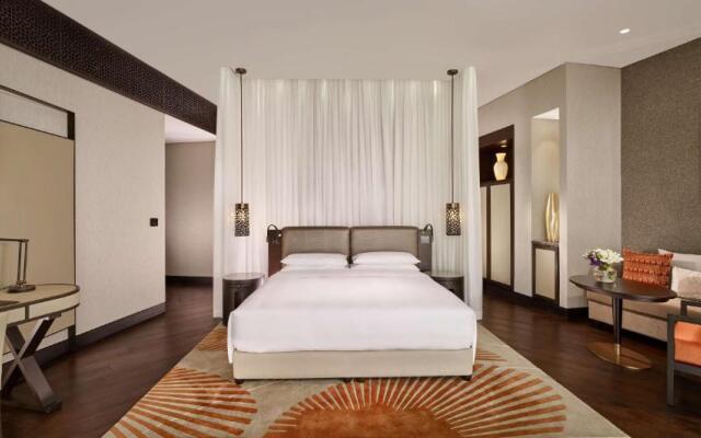 Grand Hyatt Abu Dhabi Hotel And Residences Emirates Pearl