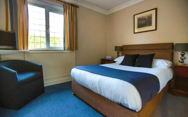 Oaklands Hotel