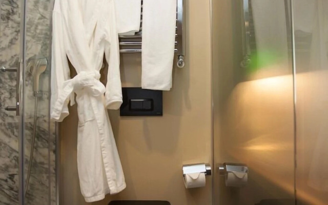 Juliet Rooms & Kitchen