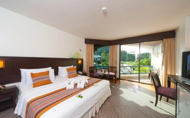 Phi Phi Island Cabana Hotel