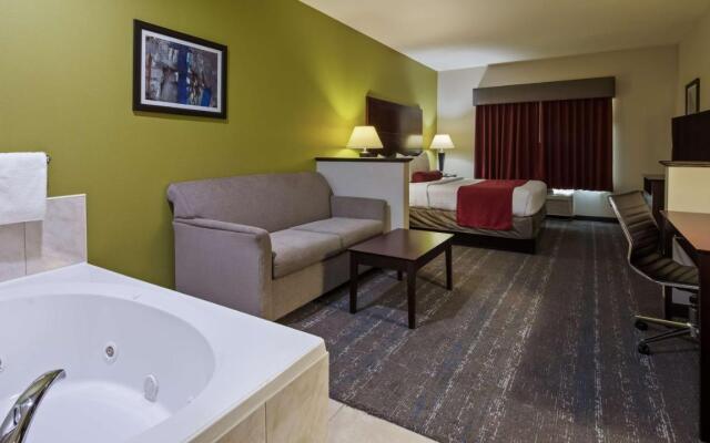 Best Western Plus Mansfield Inn & Suites