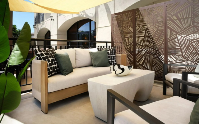 Burton House, Beverly Hills, A Tribute Portfolio Hotel