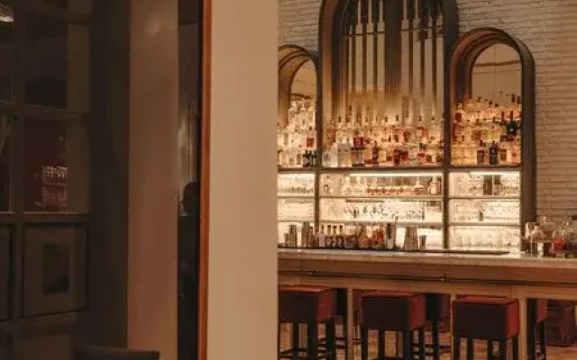 Pulitzer Hotel