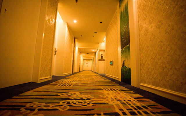 Century Junyue Hotel