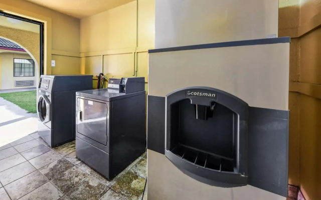 Americas Best Value Inn Bonham