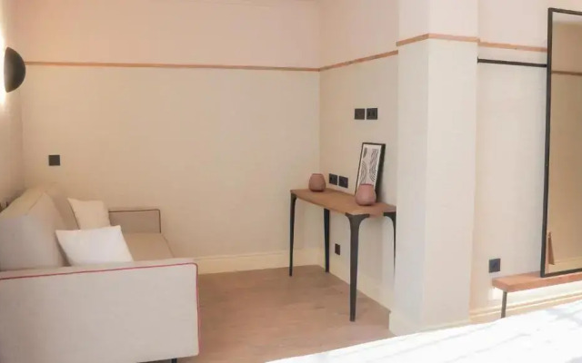Jova Hotel