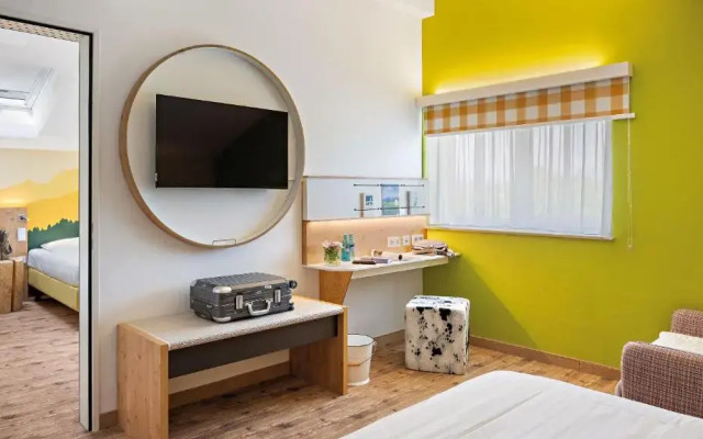 Hey Lou Hotel Piding	