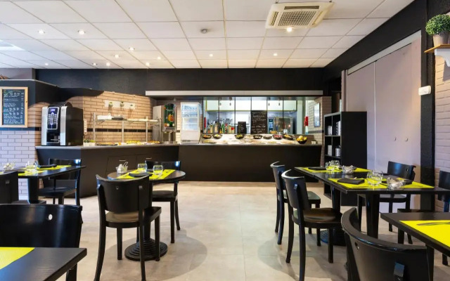 Comfort Hotel Orleans Saran