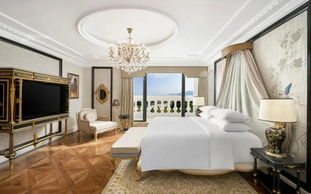 Four Points by Sheraton Lang Son