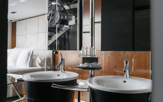 Urban, a Small Luxury  of the World