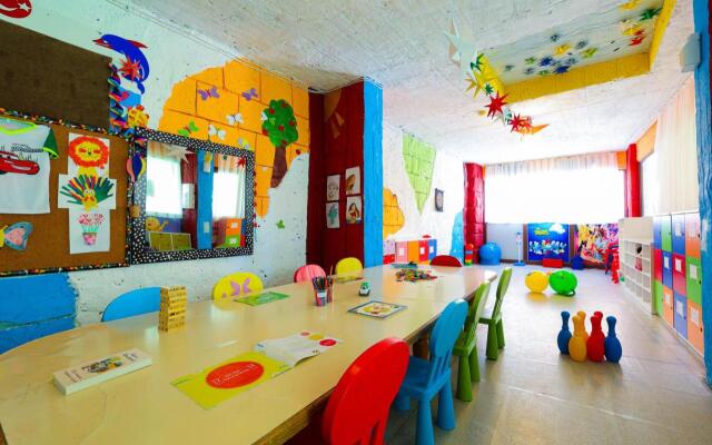 Crystal Aura Beach Resort & Spa – All Inclusive Resort
