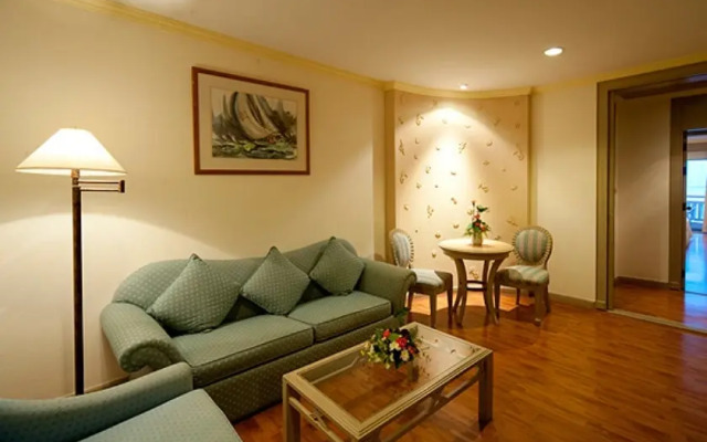 Spring Field Beach Resort