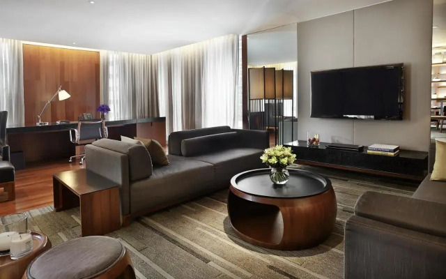 Hansar Bangkok Hotel