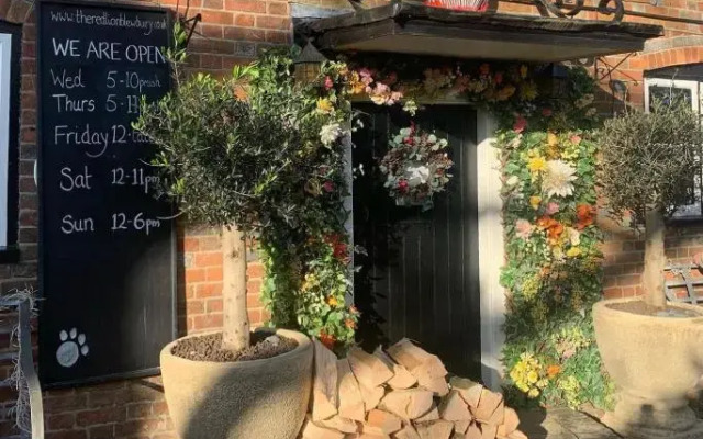 The Red Lion Pub & Kitchen