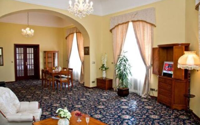 Chateau Zbiroh Hotel