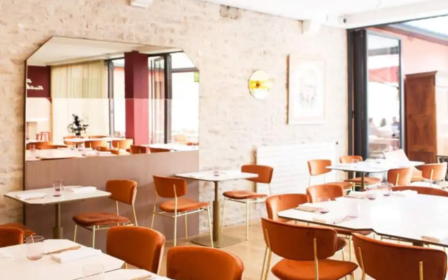 Castel de Tres Girard