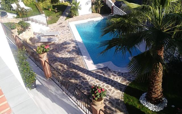 Boutique X Pueblo Benalmadena