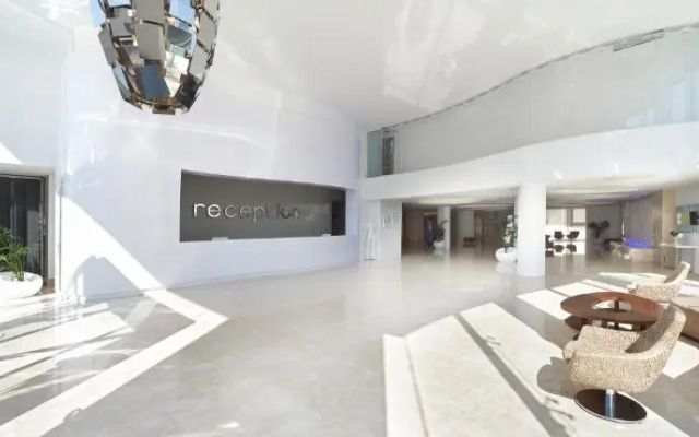 Отель Blue Bay Platinum