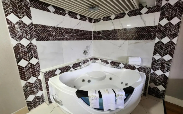 Americas Best Value Inn & Suites Little Rock at Scott Hamilton Dr