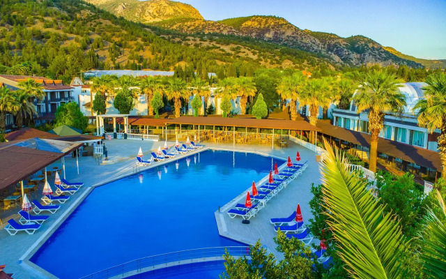 Larina Thermal Resort & Spa