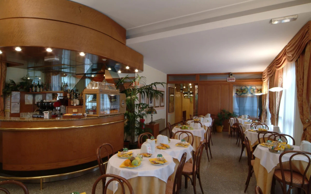 Donatello Hotel