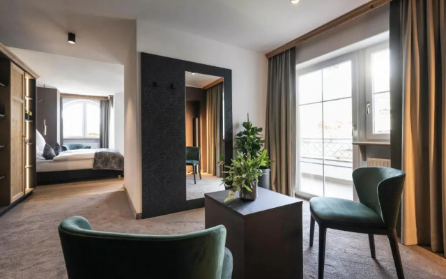  Alpstay – Hotel Acadia – Adults Only