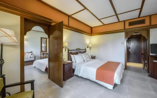 Simantro Resort