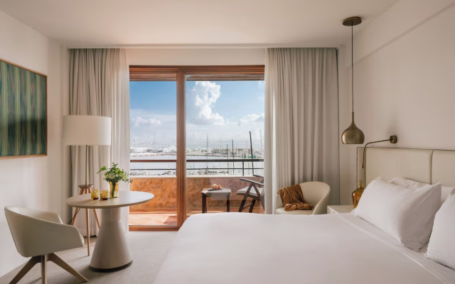 Отель Victoria Gran Meliá