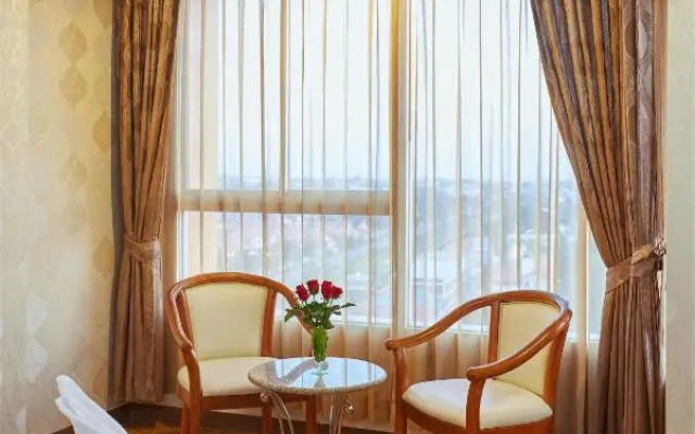 Eastern Grand Palace Hotel