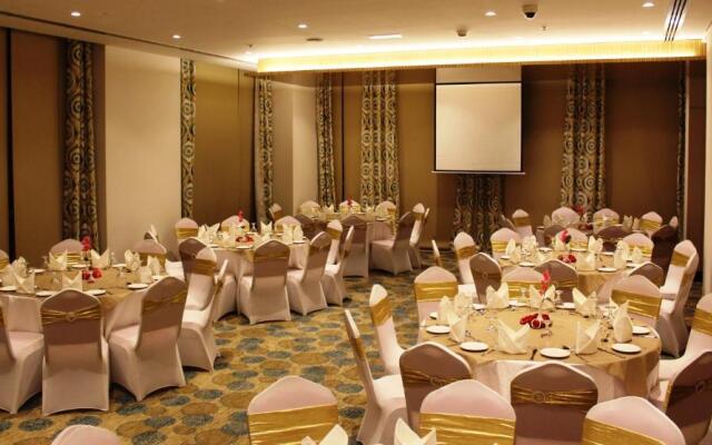 Best Western Plus: Pearl Creek Hotel