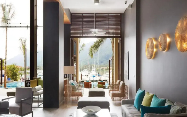 Eden Bleu Hotel