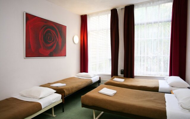 Van Onna Hotel