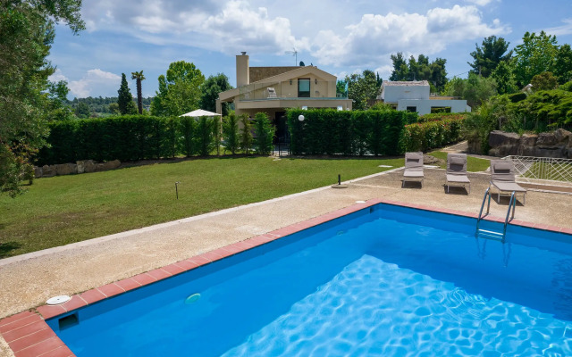 Sani Luxury Villas