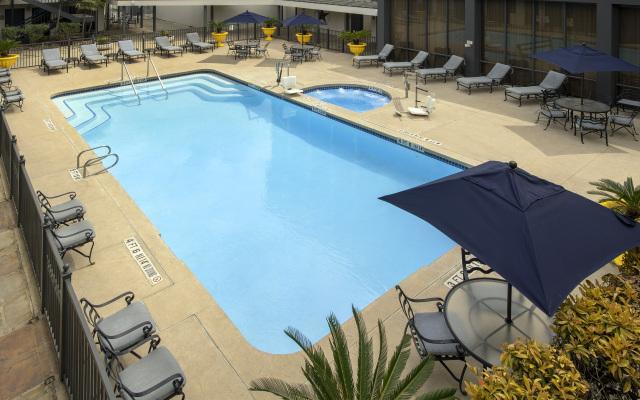 Crowne Plaza San Antonio Airport by IHG