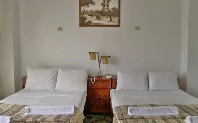 Summer Place Hotel