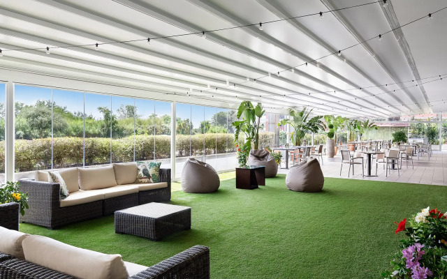 Courtyard by Marriott Rome Central Park