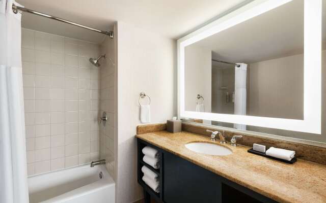 Embassy Suites by Hilton Miami International Airport