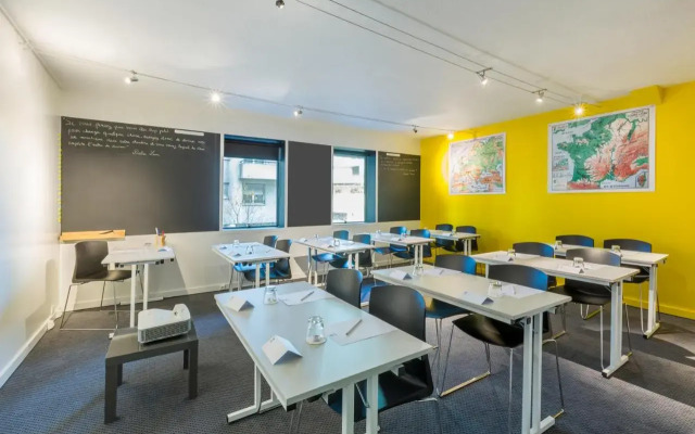 Moxy Annecy